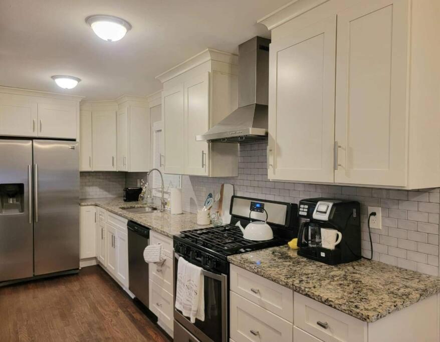 Refreshed!! Private 4Brms 2 Bath - 2 King Beds!! Villa Smyrna Exterior foto